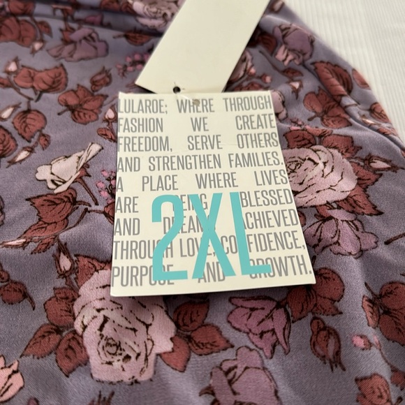 🍁HOST PICK 🍁Lularoe “Azure” skirt mauve & purple muted  flower pattern - Picture 5 of 7